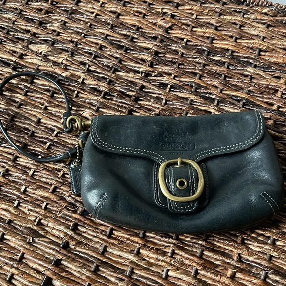 Coach leather wristlet - Picture 1 of 4